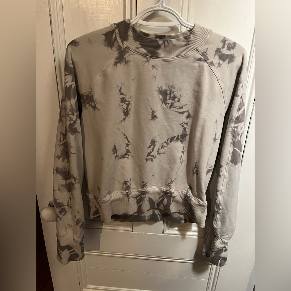 Lululemon sweat-shirt, size 6 grey